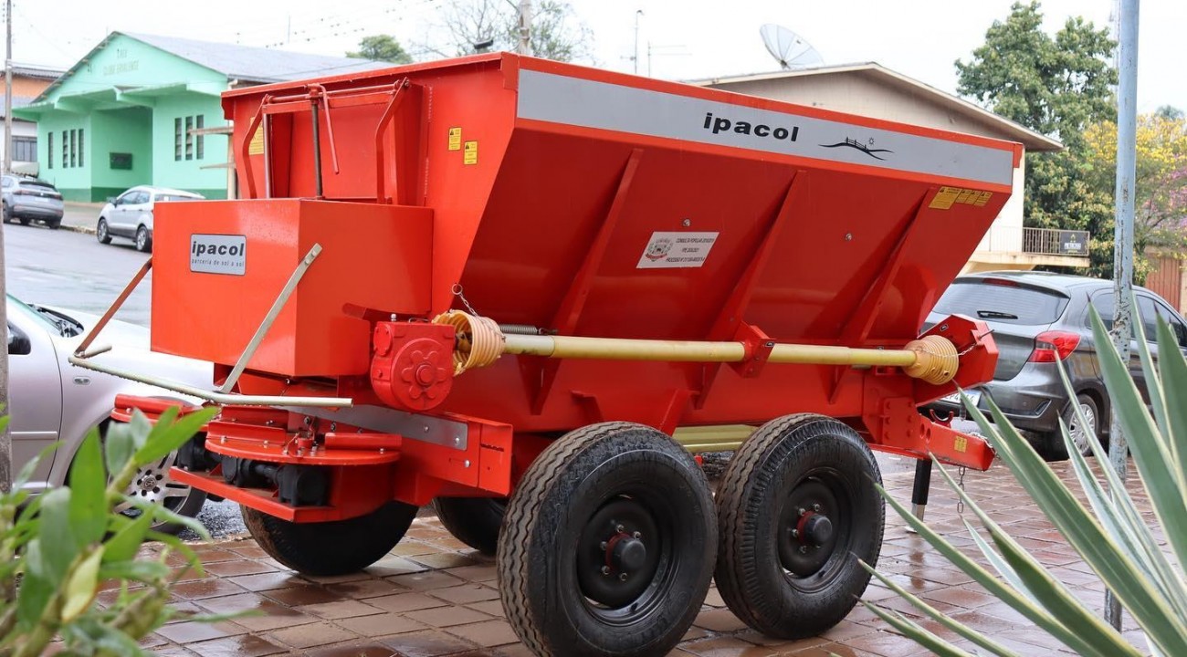 Governo de Erval Grande adquire novo equipamento para a Agricultura.