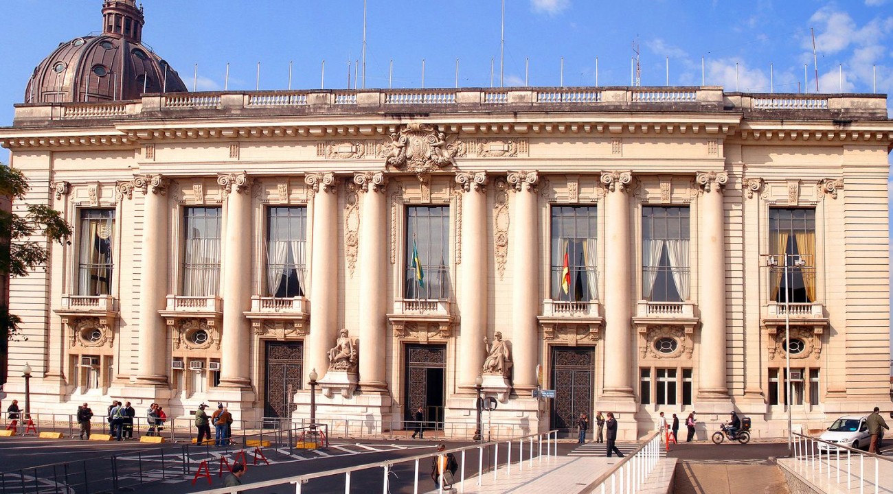 Governo gaúcho transfere o ponto facultativo do Dia do Servidor Público.