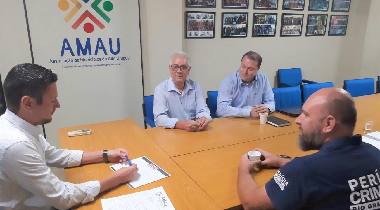 AMAU mantém audiência com IGP para agilizar reforma de nova sede.