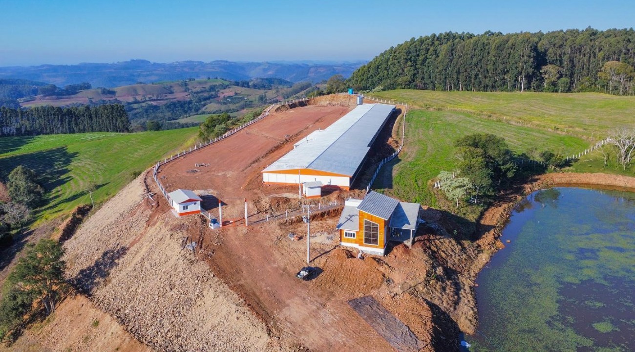 Subsídio de terraplanagem impulsiona produtores em Erval Grande.