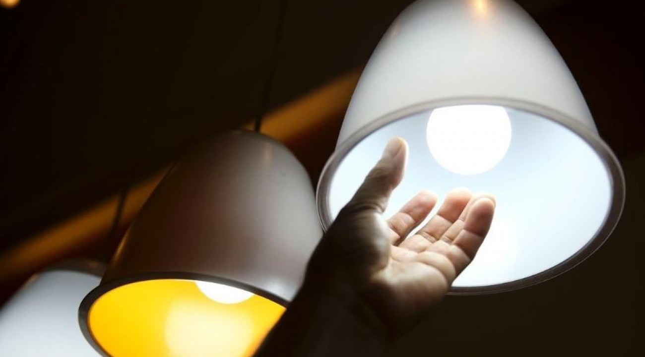 Quase 7 mil pontos ainda sem luz uma semana após o temporal no RS.