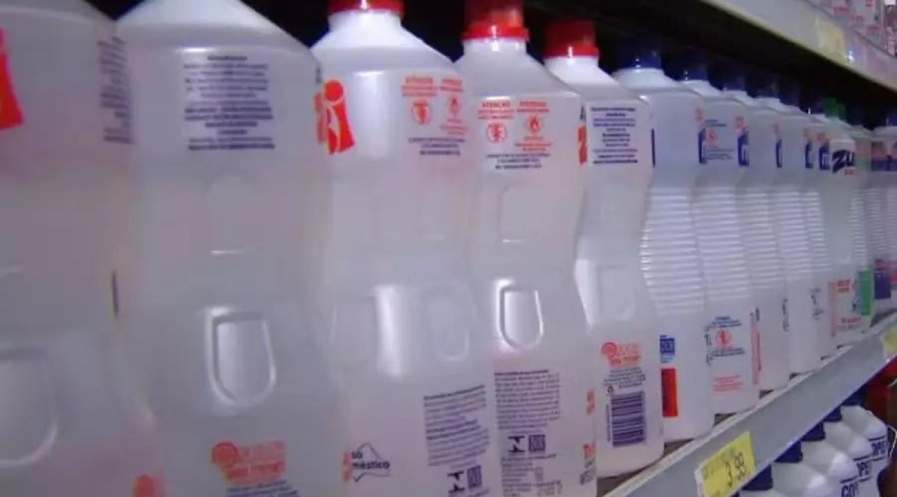 Anvisa autoriza a venda de álcool líquido 70% no RS.