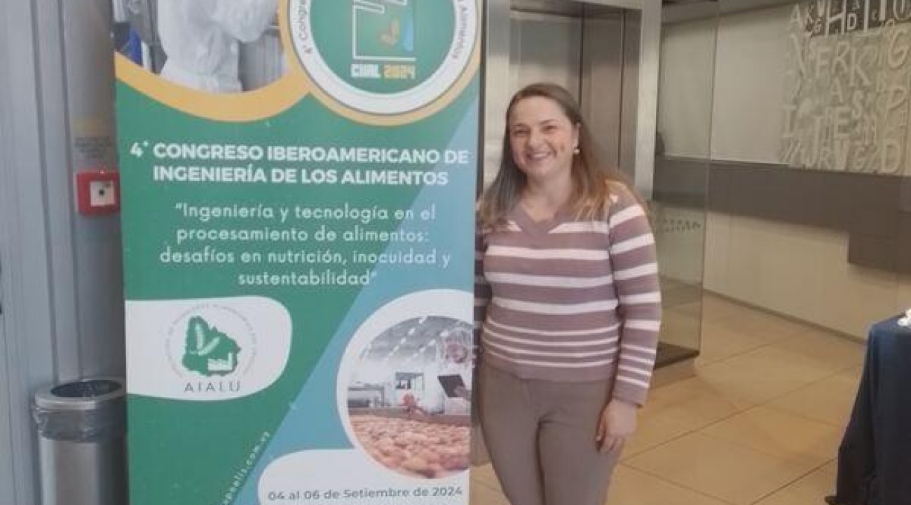 Professora da URI apresenta pesquisas em congresso no Uruguai