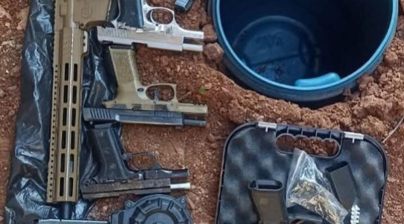 Brigada Militar apreende grande arcenal de armas de fogo em Erechim.