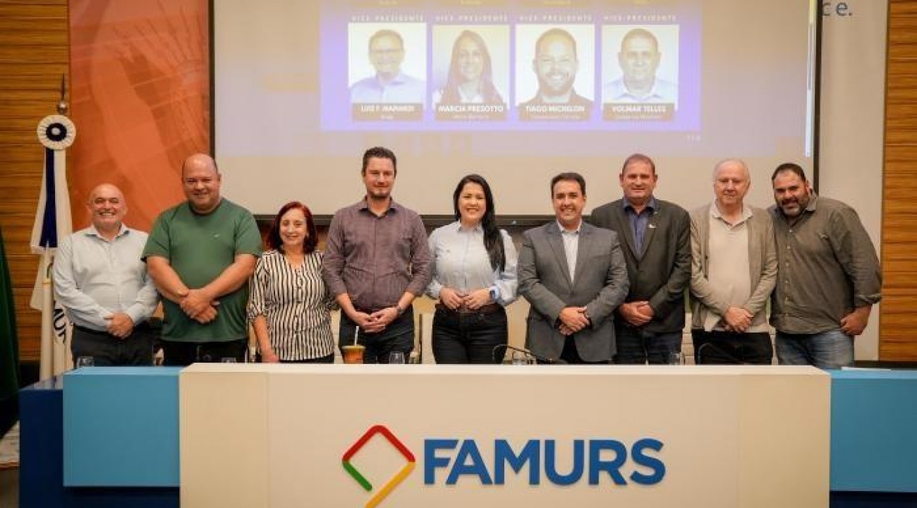 Adriane Perin de Oliveira é eleita presidente da Famurs