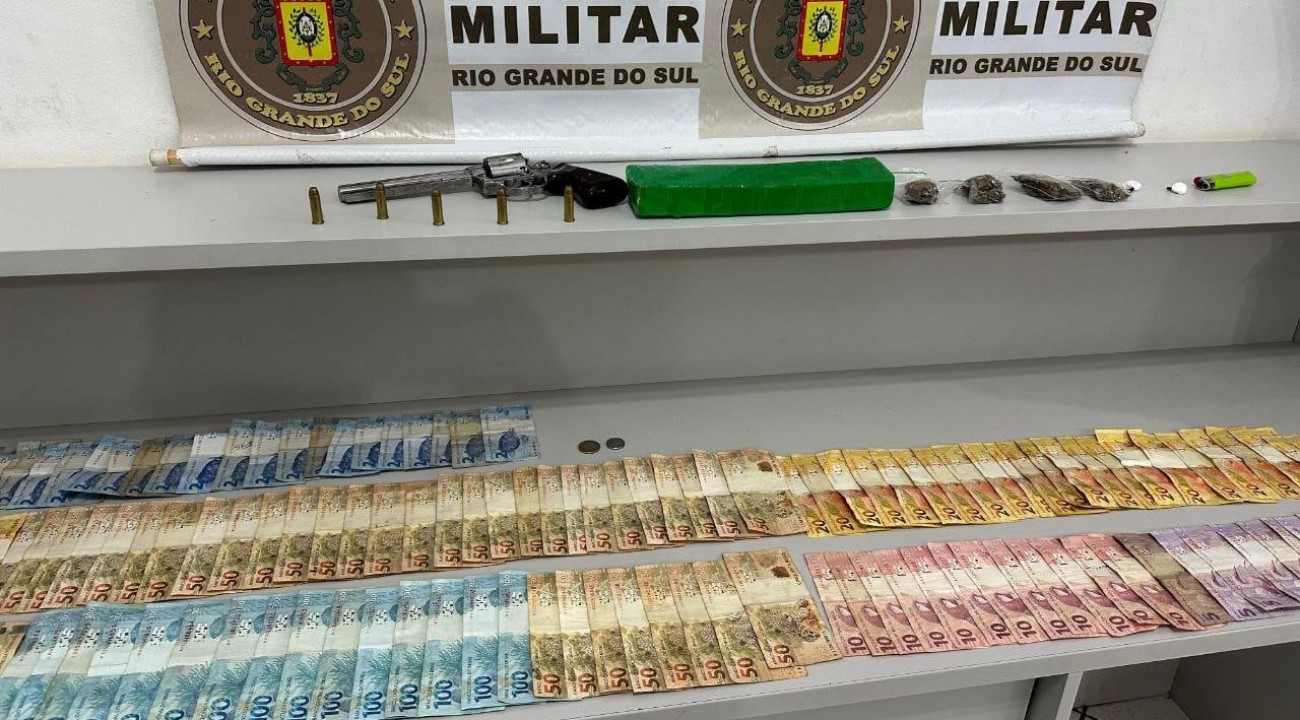 Ações da BM apreendem armas, drogas e mais de R$ 5 mil em Erechim