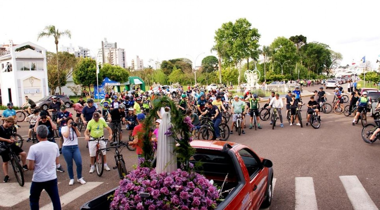 Romaria a pedaladas na novena de Fátima em Erechim