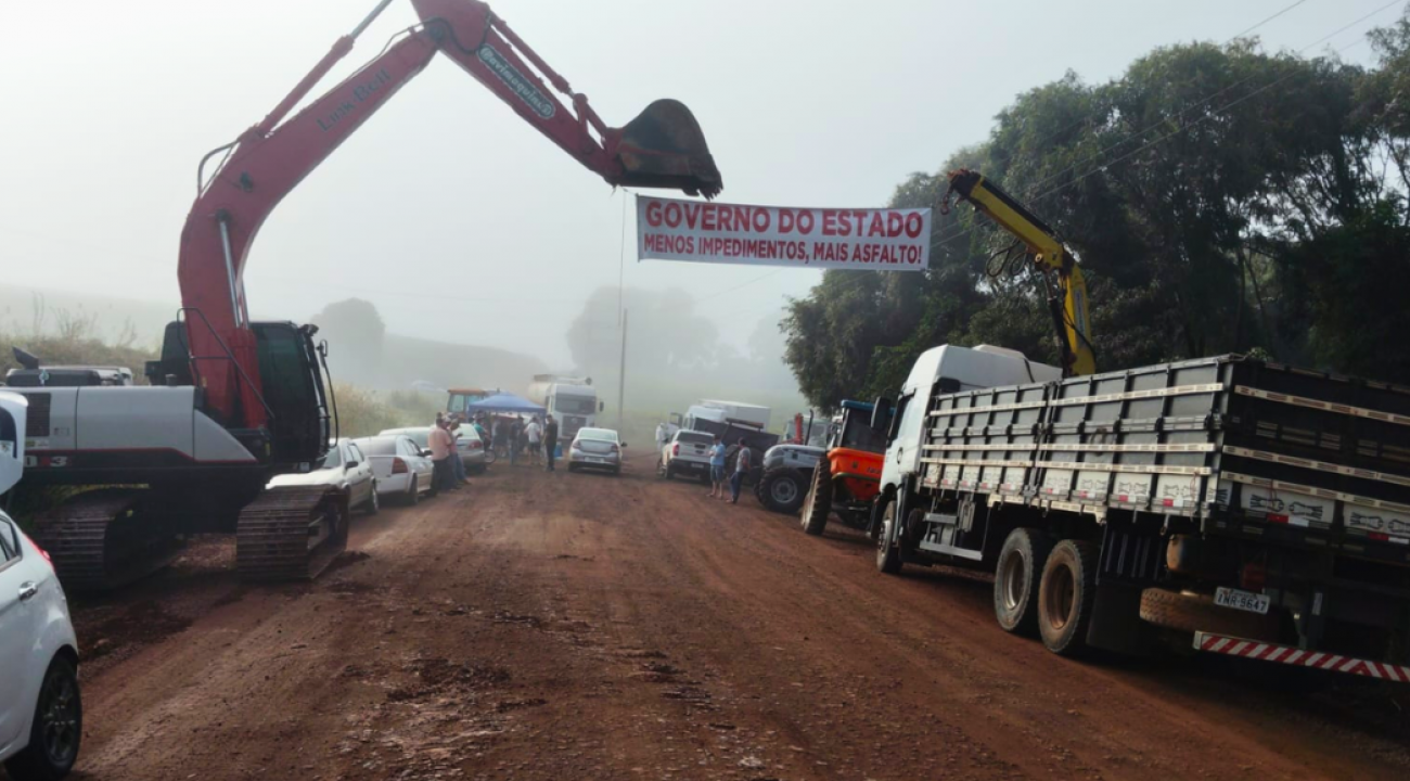 Comunidade de Entre Rios do Su protesta pela pavimentação da ERS-483