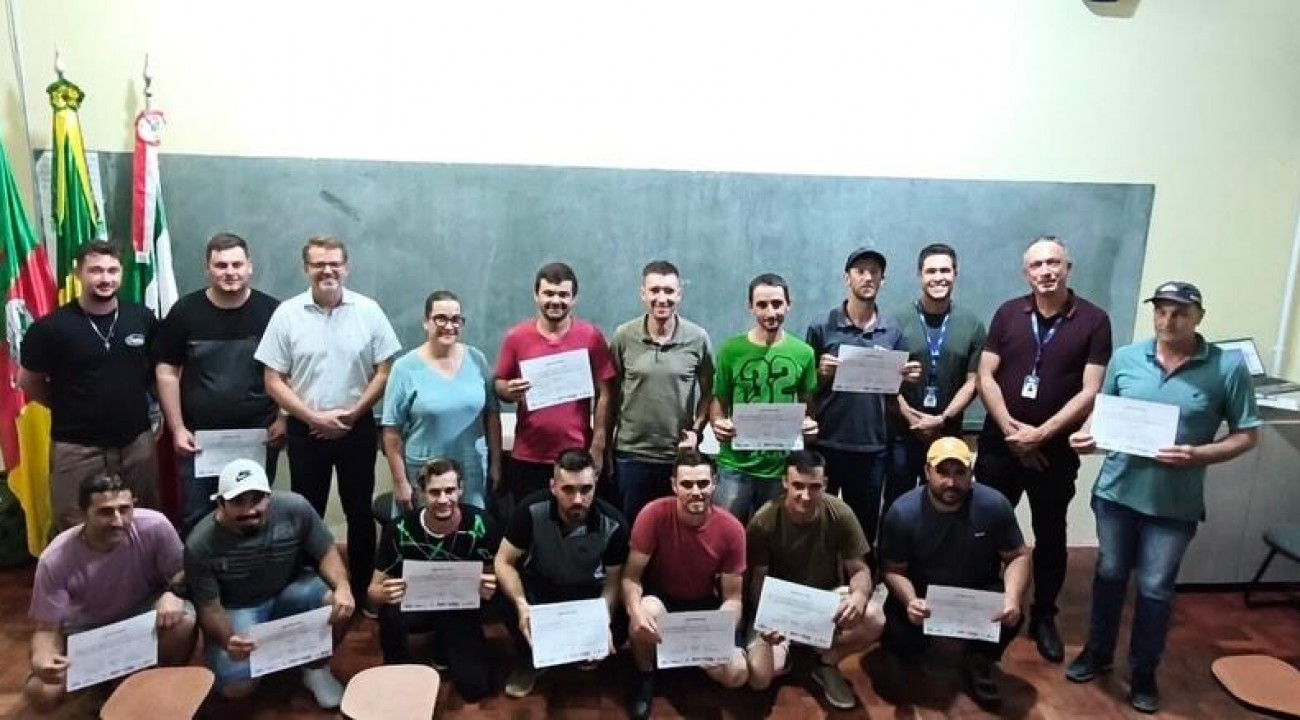 Formatura marca qualificação profissional em Itatiba do Sul