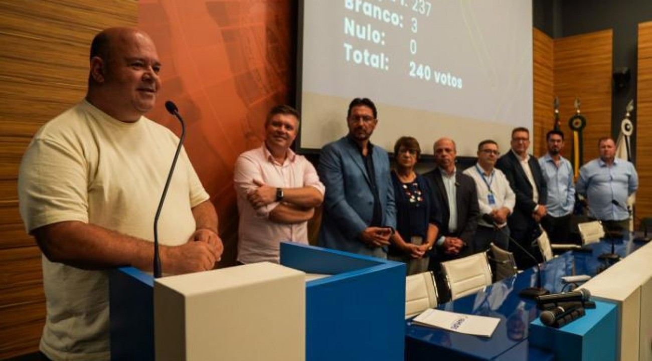 Ique Vedovato é eleito presidente da Famurs para a Gestão 2026/2027