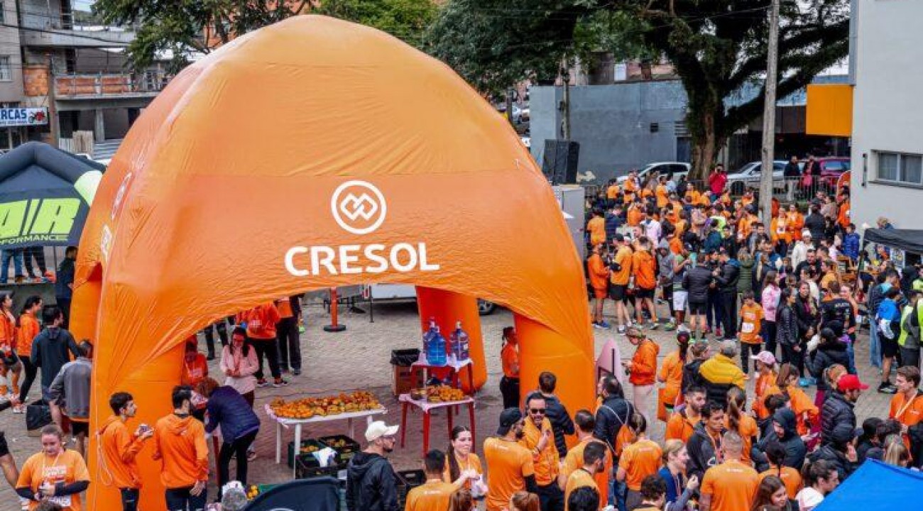 Mais de 700 pessoas participam da 1ª Corrida Laranja em Erechim (RS)