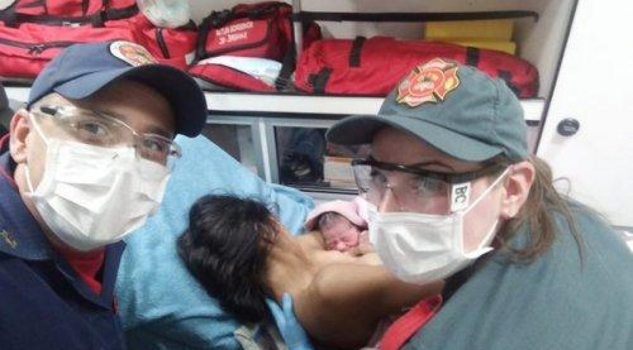 Mulher dá à luz em casa e é atendida pelos bombeiros; no Oeste Catarinense.