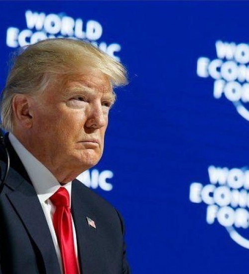 Trump culpa China por coronavírus e diz que EUA estão investigando.