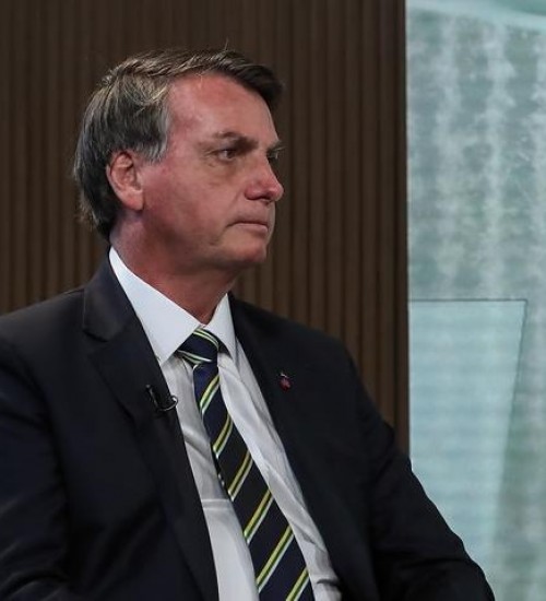 Governo não vai suportar mais duas parcelas de R$ 600 de auxílio, diz Bolsonaro.