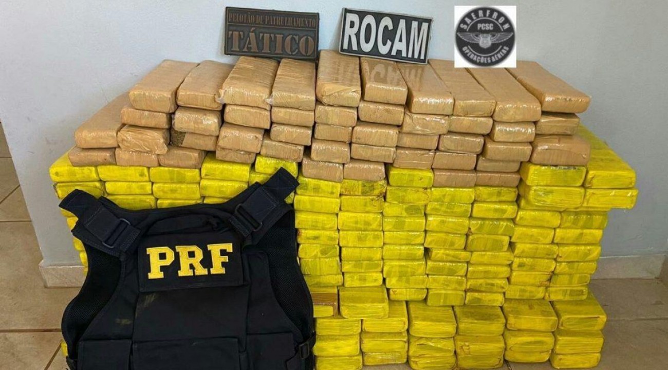 Ação conjunta das forças policiais apreende 140kg de maconha em Chapecó (SC).