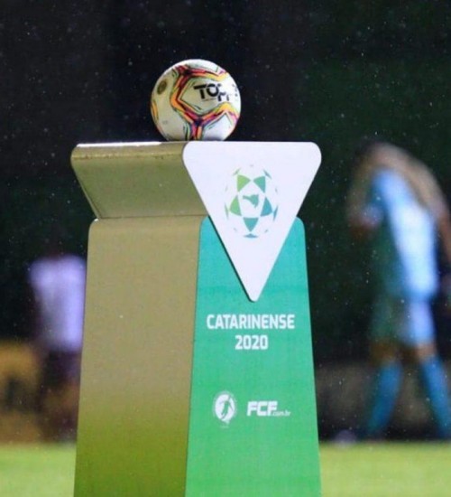 Governo de SC determina quarentena e Campeonato Catarinense para por 14 dias.