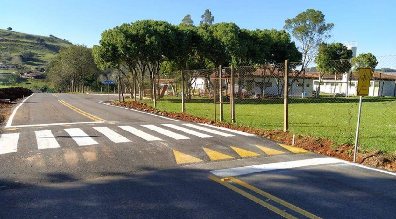 Obra de pavimentação é concluída no Jubaré em Barra do Rio Azul.