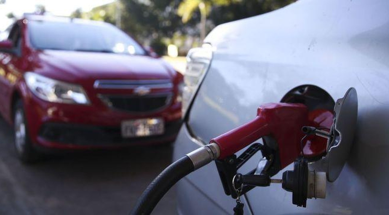 Petrobras aumenta os preços da gasolina e do diesel nas refinarias.