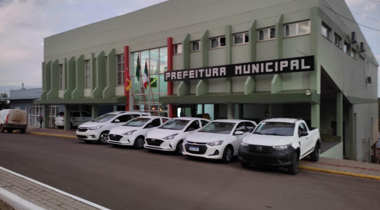 Itatiba do Sul recebe novos veículos.
