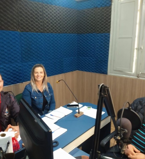 Secretária de Saúde e responsável pelo ESF concedem entrevista à Rádio Cultura.