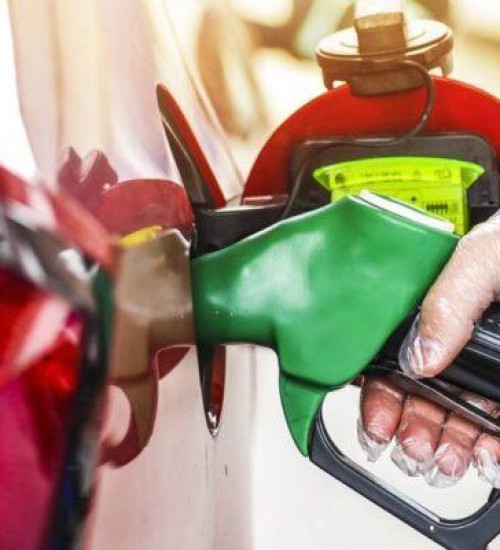Governo anuncia mutirão para fiscalizar postos de combustíveis.