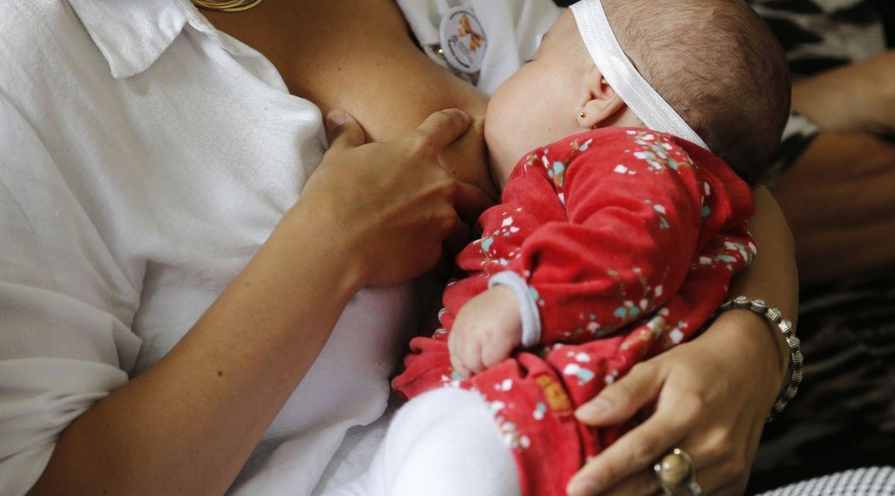 INSS analisa milhares de pedidos de salário-maternidade parados.