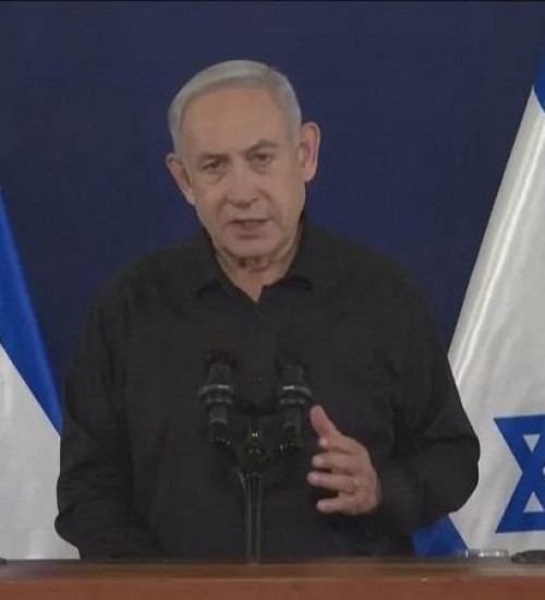 Primeiro-ministro de Israel diz que o país está se preparando para uma invasão por terra.