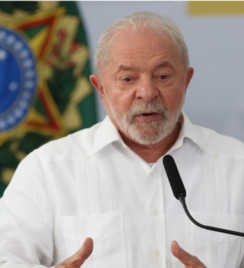 Sem citar Milei, Lula deseja “boa sorte e êxito” ao novo governo da Argentina.