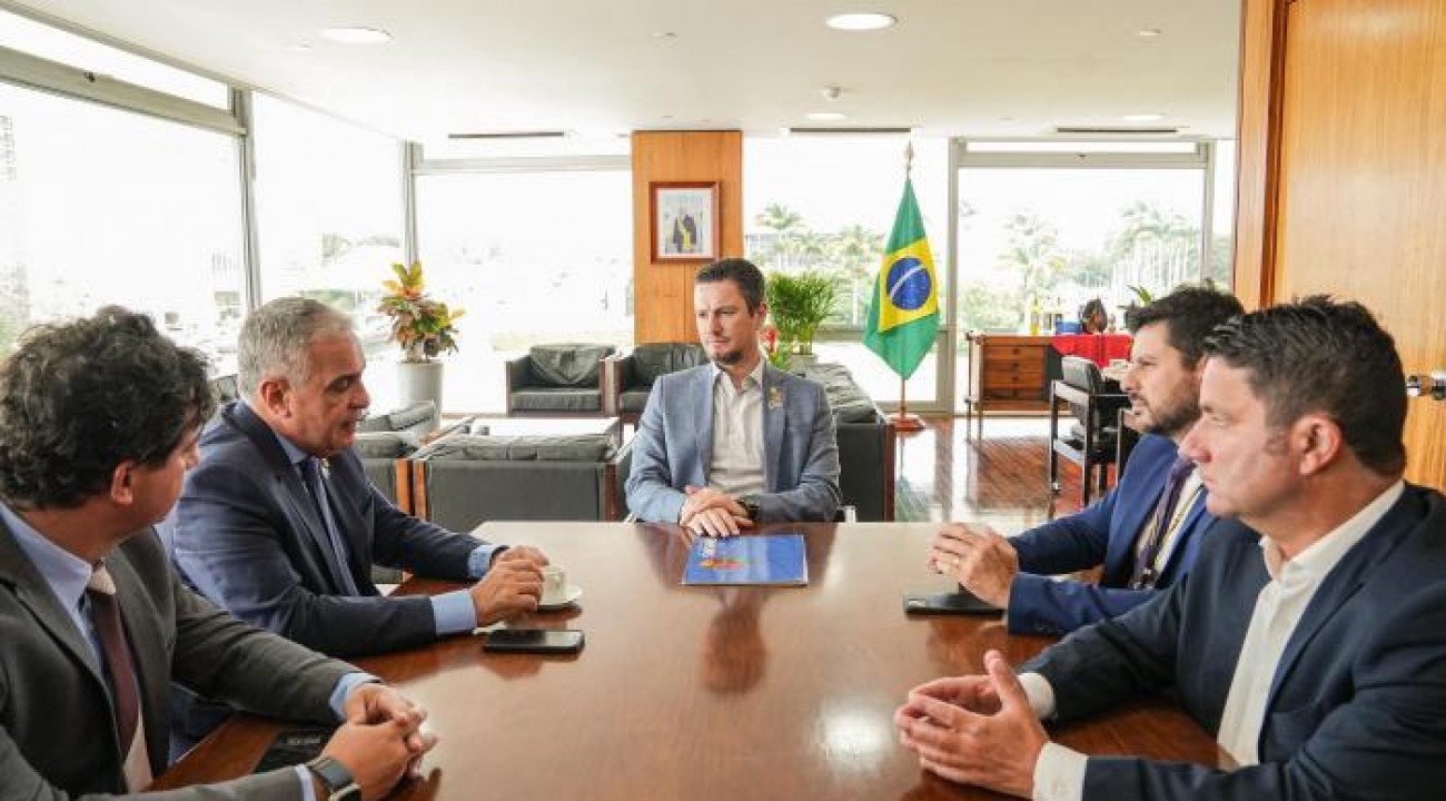 Famurs solicita ao Governo Federal atenção na análise dos planos de trabalho das emendas pix