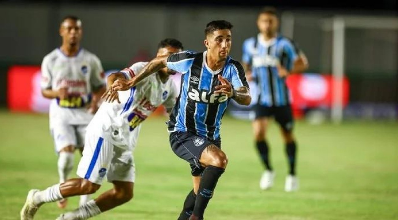 Grêmio sofre, mas vence São Raimundo nos pênaltis e evita vexame na Copa do Brasil